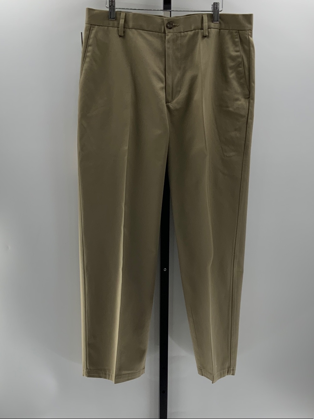 Dockers Men's Straight Fit Chinos in Olive